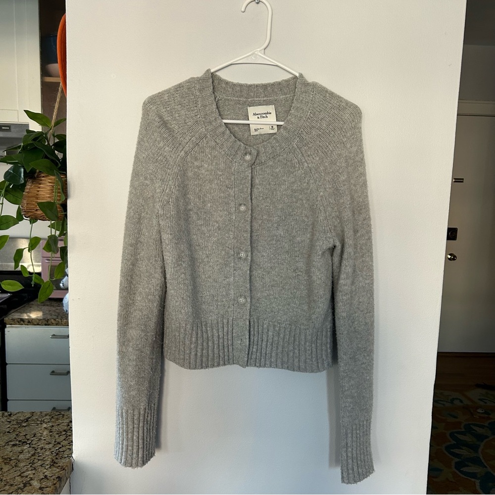 Abercrombie A&F Knit Gray Cardigan